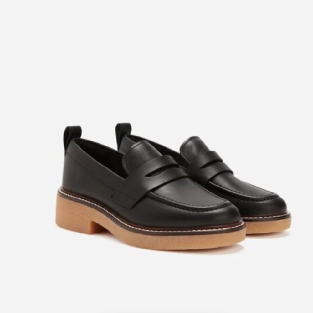 Everlane Gum Sole black loafers size 8.5 in like new condition